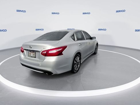 Used 2017 Nissan Altima 2.5 SV image 7