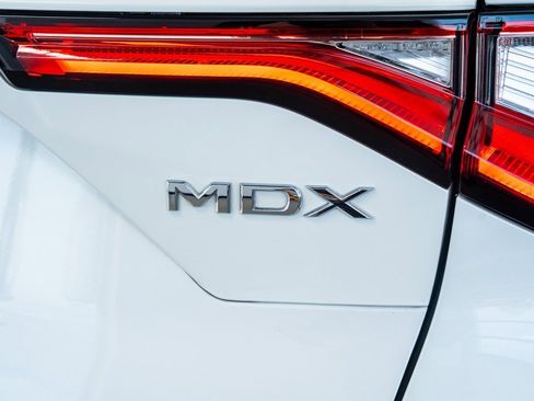 Used 2023 Acura MDX SH-AWD image 28