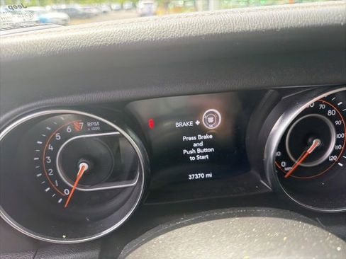 Used 2021 Jeep Wrangler Unlimited Sahara AWD/4WD image 24