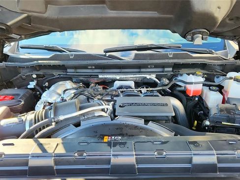 Used 2024 Chevrolet Silverado 2500 Custom w/ Custom Value Package image 16