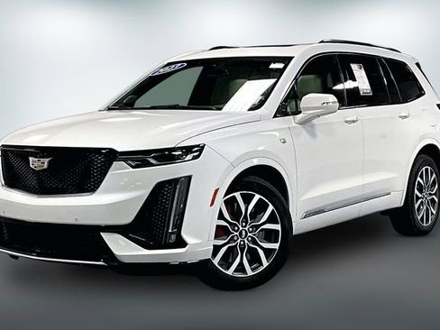 Used 2023 Cadillac XT6 Sport AWD/4WD image 3