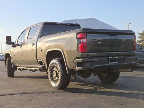 Used 2022 Chevrolet Silverado 2500 Custom w/ Custom Value Package image 19