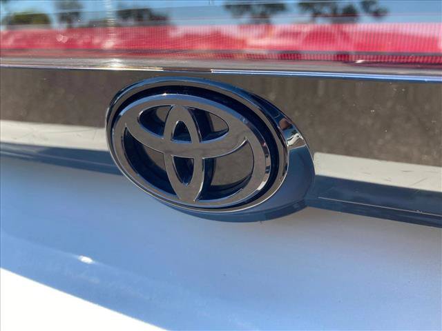 Certified 2026 Toyota C-HR AWD/4WD image 17