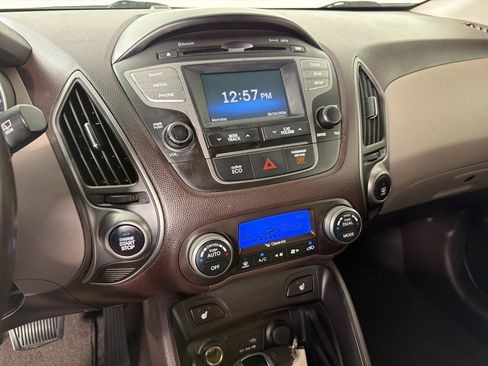 Used 2015 Hyundai Tucson Limited AWD/4WD image 14