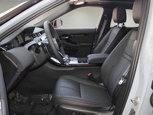 Used 2026 Land Rover Range Rover Evoque S image 12