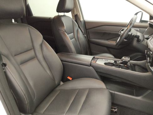 Used 2021 Nissan Rogue SL FWD image 21