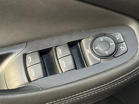 Used 2024 Buick Encore GX Preferred image 12