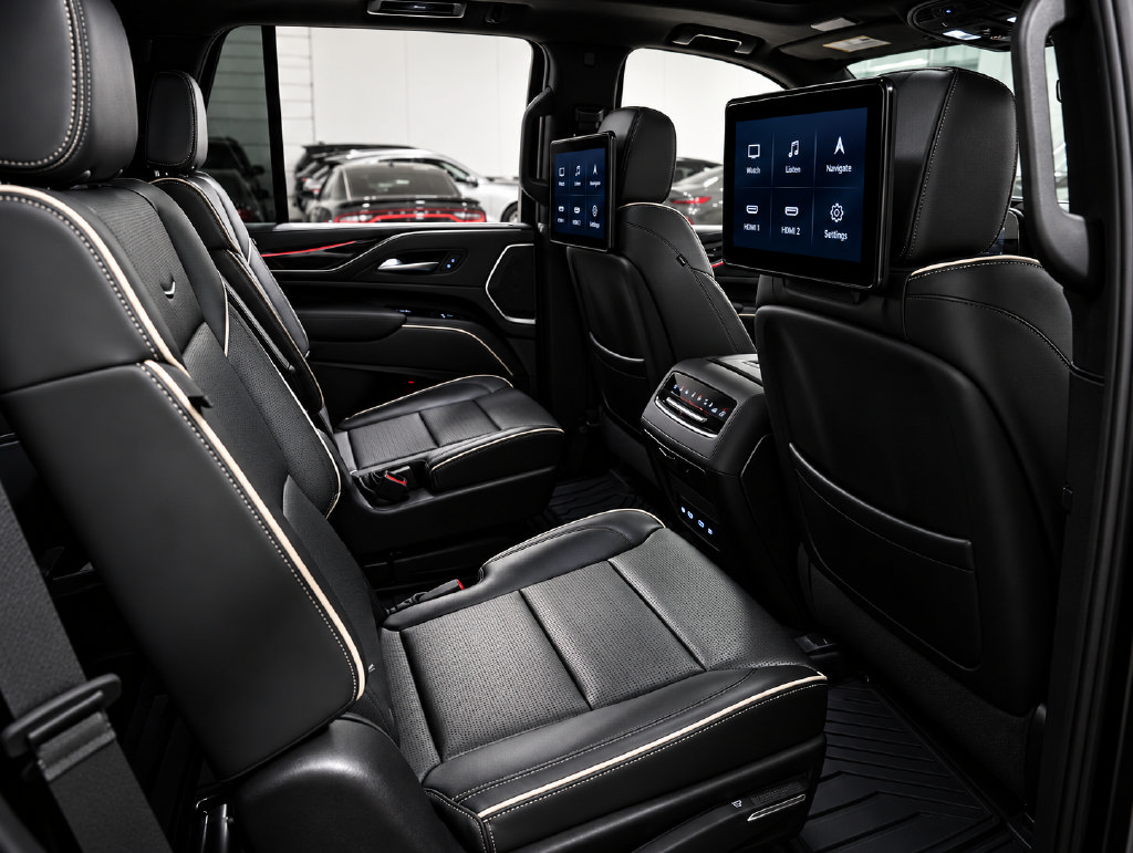 Used 2022 Cadillac Escalade Sport Platinum w/ LPO, ONYX Package AWD/4WD image 32