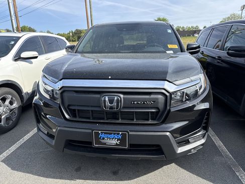Used 2025 Honda Passport EX-L image 3