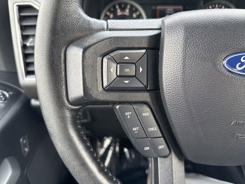 Used 2017 Ford F150 XLT w/ Equipment Group 302A Luxury image 18