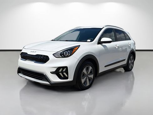 Used 2022 Kia Niro LX image 4