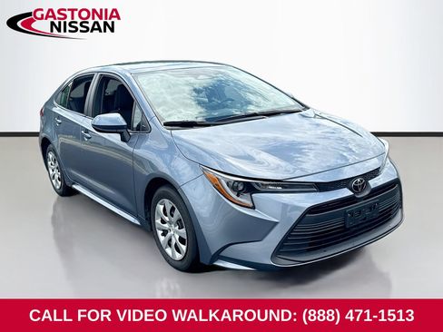 Used 2024 Toyota Corolla LE FWD image 1