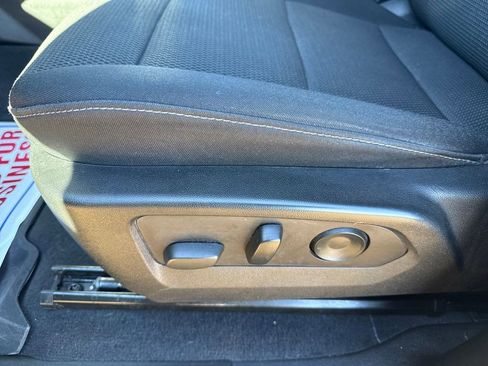 Used 2024 GMC Canyon Elevation w/ Convenience Package image 13