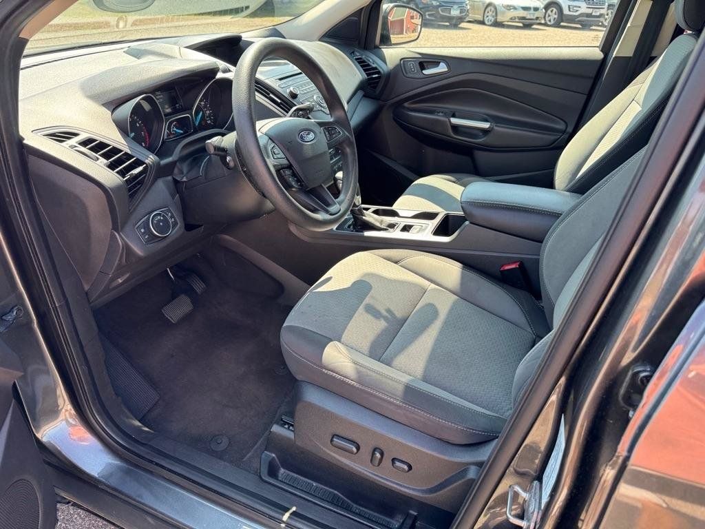 Used 2018 Ford Escape SE AWD/4WD image 14