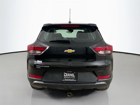 Used 2023 Chevrolet TrailBlazer LS AWD/4WD image 12
