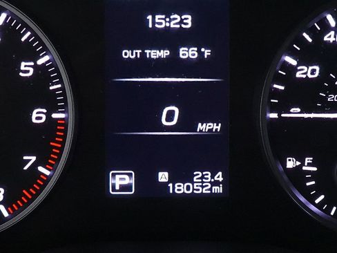 Used 2024 Subaru Ascent Premium w/ Convenience Package image 16