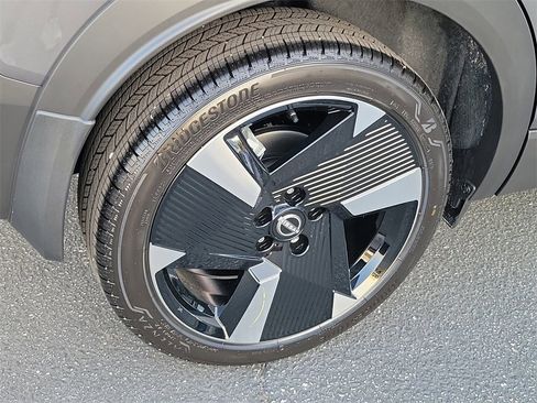 New 2026 Nissan Kicks SR w/ SR Premium Package image 3