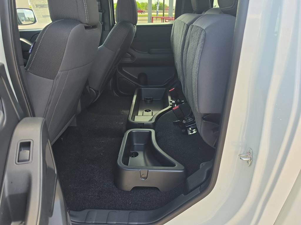 New 2027 Nissan Frontier SV w/ Tow Package RWD image 37