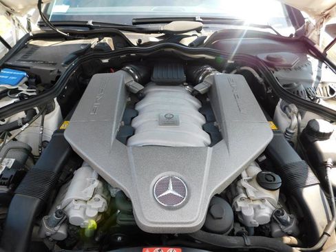 Used 2009 Mercedes-Benz CLS 63 AMG image 21