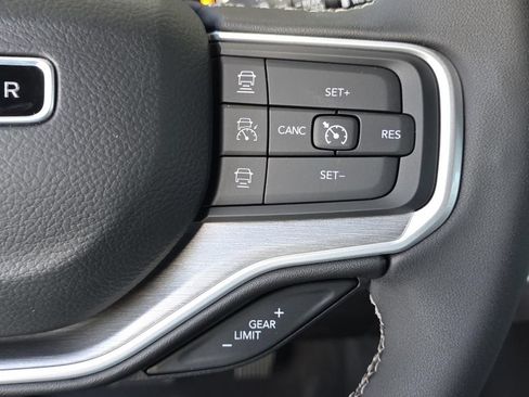 New 2025 Jeep Wagoneer Series II AWD/4WD image 35