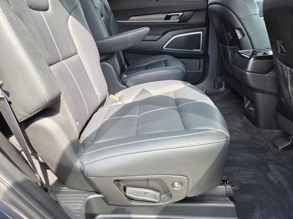Used 2022 Kia Telluride EX w/ EX Premium Package AWD/4WD image 34