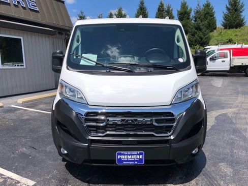 Used 2025 RAM ProMaster 2500 w/ U-Haul Equipment Group FWD image 9