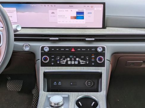 New 2025 Genesis GV80 3.5T Prestige image 20