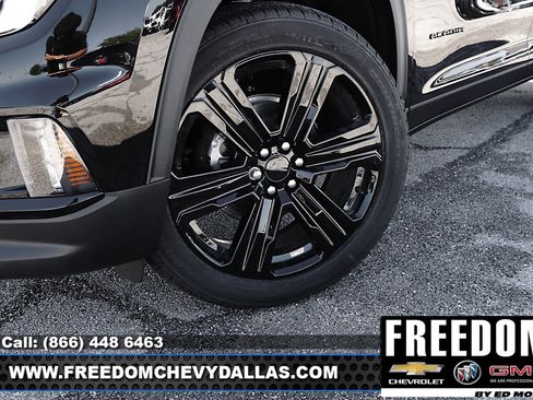 New 2026 GMC Acadia Elevation w/ Black Edition image 9