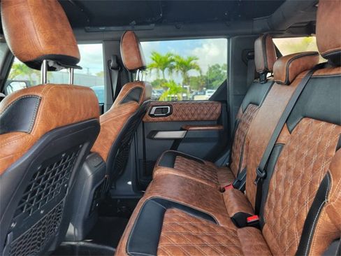 Used 2021 Ford Bronco Black Diamond image 10