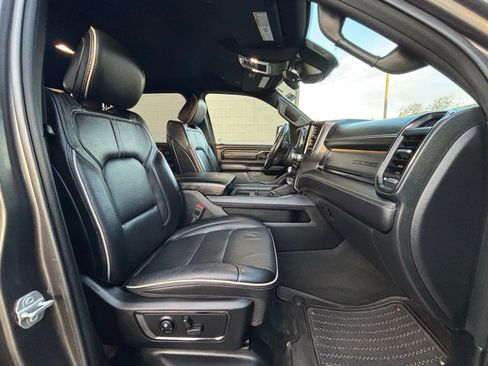 Used 2022 RAM 1500 Limited w/ Body-Colour Bumper Group image 25