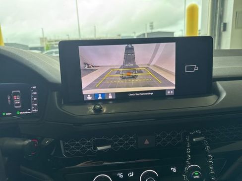 Used 2023 Honda Accord Sport image 10