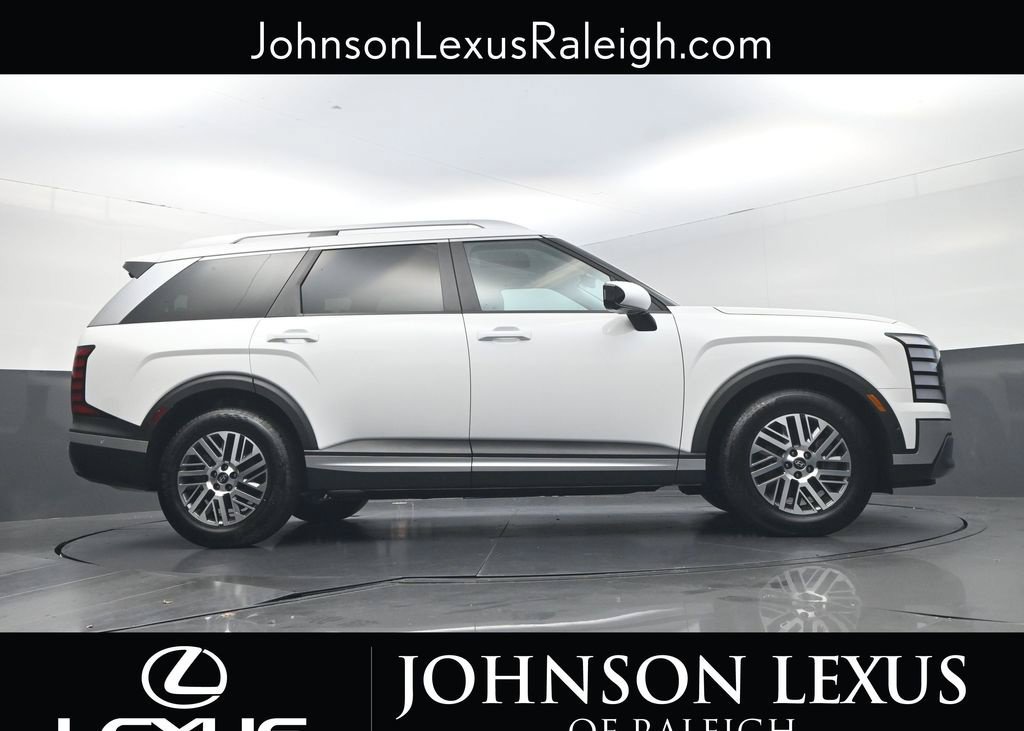 Used 2026 Hyundai Palisade SEL AWD/4WD image 16