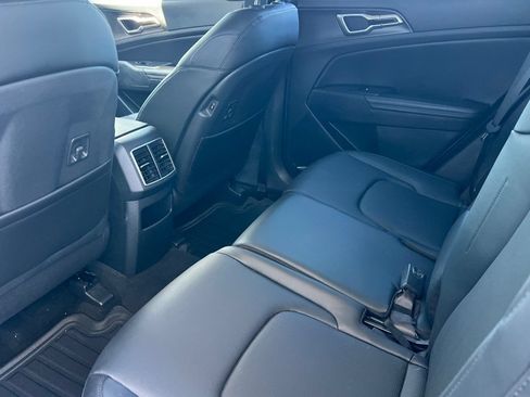 Used 2026 Kia Sportage EX AWD/4WD image 13