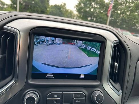 Used 2022 Chevrolet Silverado 3500 LT w/ Convenience Package AWD/4WD image 16