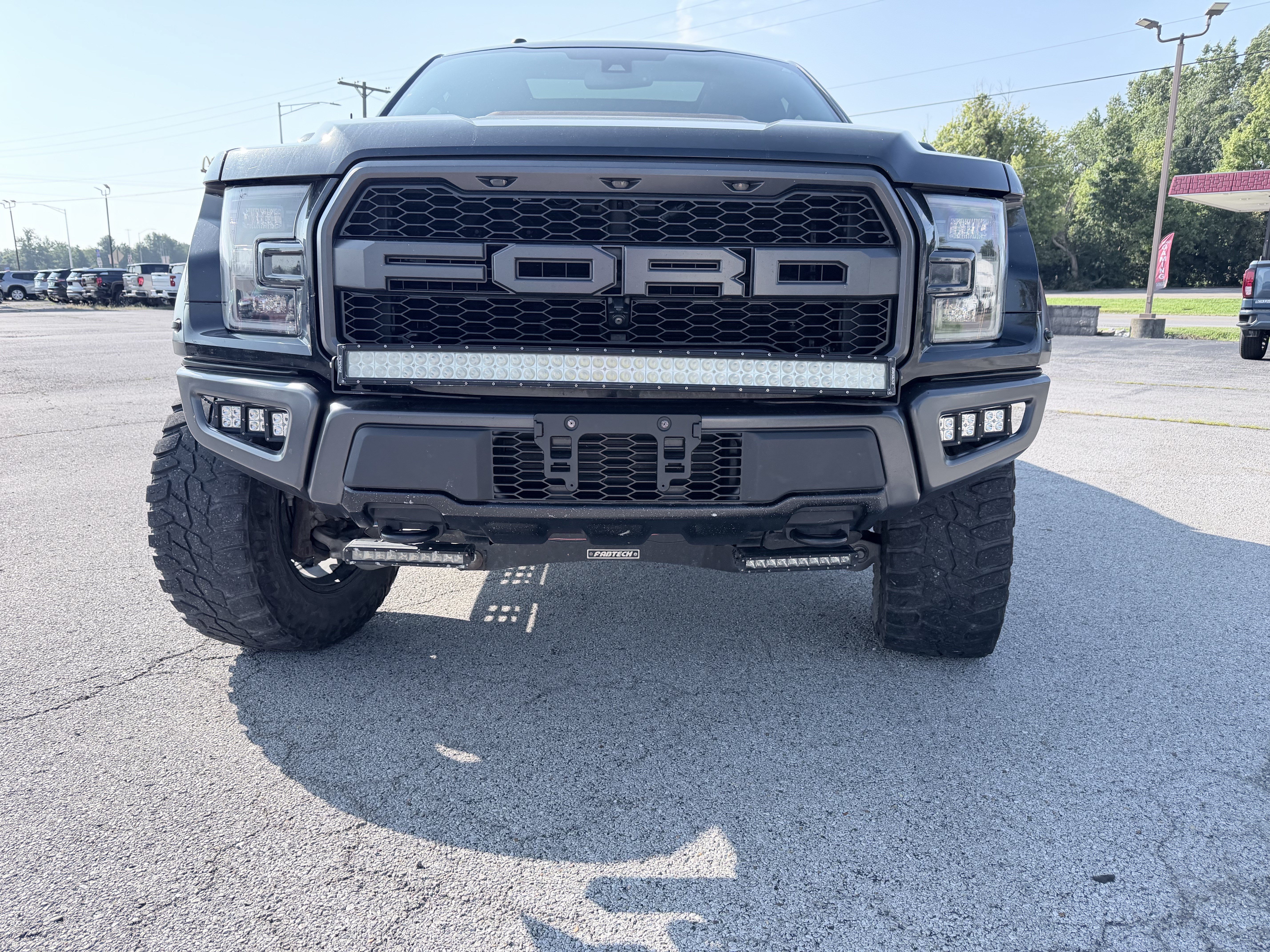 Used 2018 Ford F150 Raptor w/ Equipment Group 802A Luxury AWD/4WD image 3