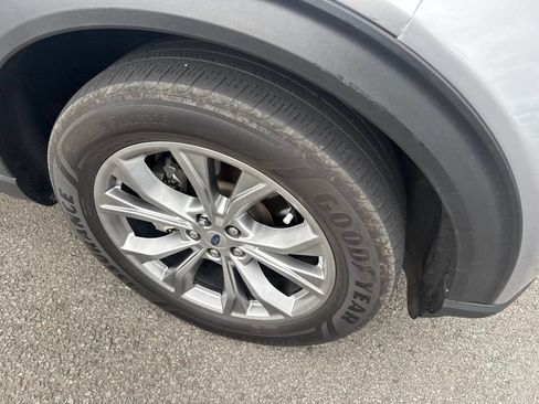 Used 2020 Ford Explorer XLT w/ Equipment Group 202A RWD image 16