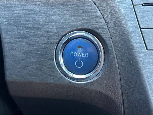 Used 2013 Toyota Prius Plug-In Hybrid image 22