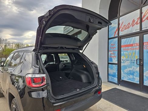 Used 2024 Jeep Compass Trailhawk image 90
