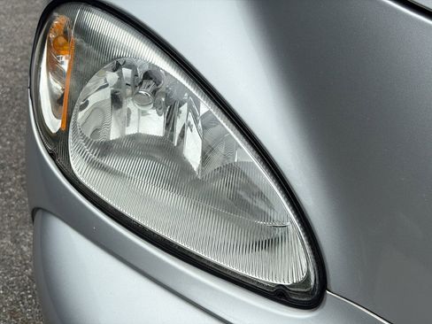 Used 2004 Chrysler PT Cruiser Limited image 9