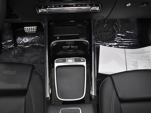 Certified 2024 Mercedes-Benz GLA 35 AMG 4MATIC image 28