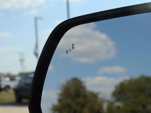 Used 2024 Ford Ranger Lariat w/ FX4 Off-Road Package image 25