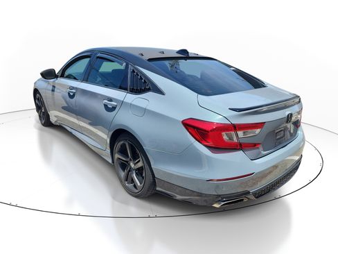 Used 2021 Honda Accord Sport image 4