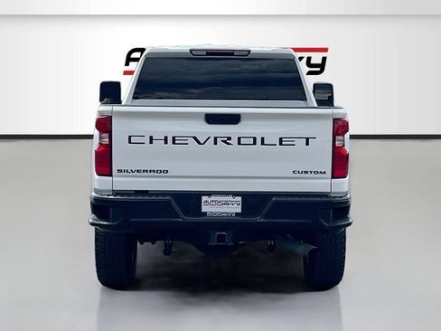 Used 2024 Chevrolet Silverado 2500 Custom w/ Custom Convenience Package AWD/4WD image 6