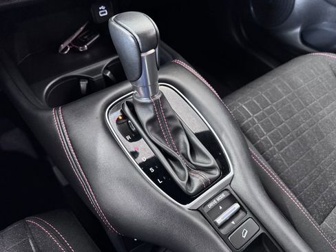 Used 2024 Honda HR-V Sport image 23