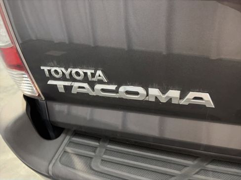 Used 2013 Toyota Tacoma PreRunner image 13