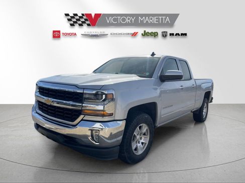 Used 2018 Chevrolet Silverado 1500 LT w/ LT Convenience Package image 1