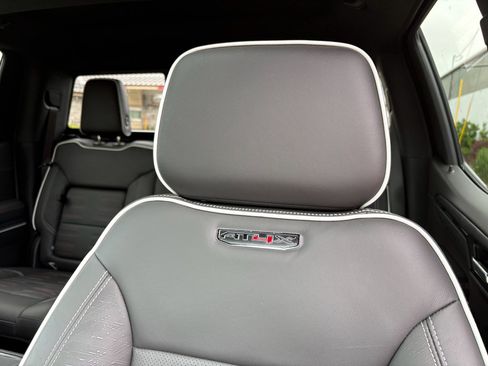 Used 2026 GMC Sierra 1500 AT4X w/ LPO, Black Badging Package AWD/4WD image 17