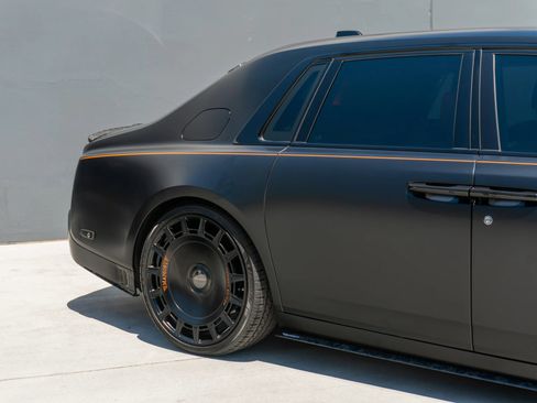 Used 2026 Rolls-Royce Phantom Sedan RWD image 37