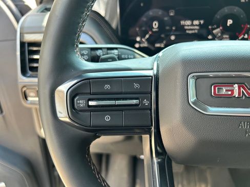 Used 2025 GMC Yukon AT4 w/ AT4 Premium Plus Package AWD/4WD image 22