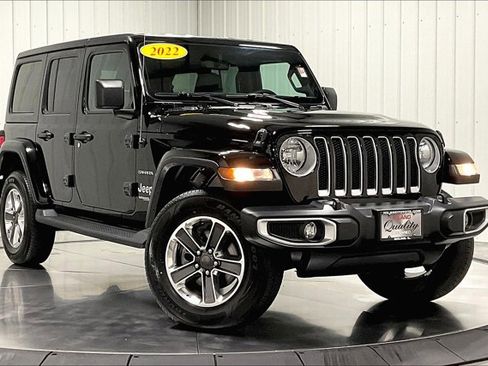Used 2022 Jeep Wrangler Unlimited Sahara w/ Cold Weather Group image 3